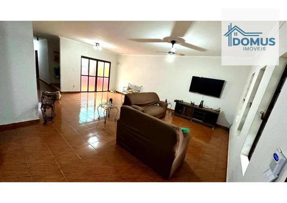 Casa com 5 quartos à venda, 490m2 em Parque Residencial Cidade Universitária, Ribeirao Preto - SP - imagem 7 Foto 7 de Casa com 5 quartos à venda, 490m2 em Parque Residencial Cidade Universitária, Ribeirao Preto - SP