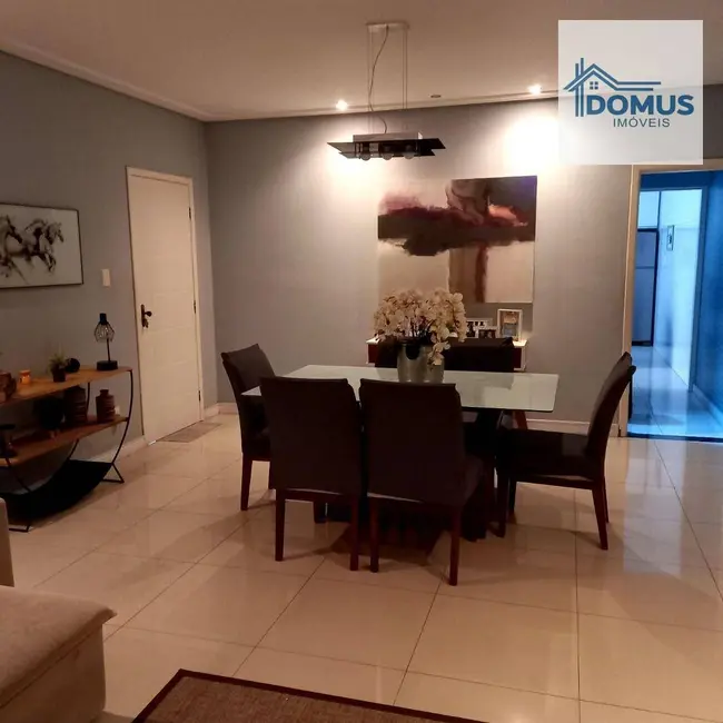 Foto 3 de Sobrado com 3 quartos à venda, 153m2 em Sao Jose Dos Campos - SP