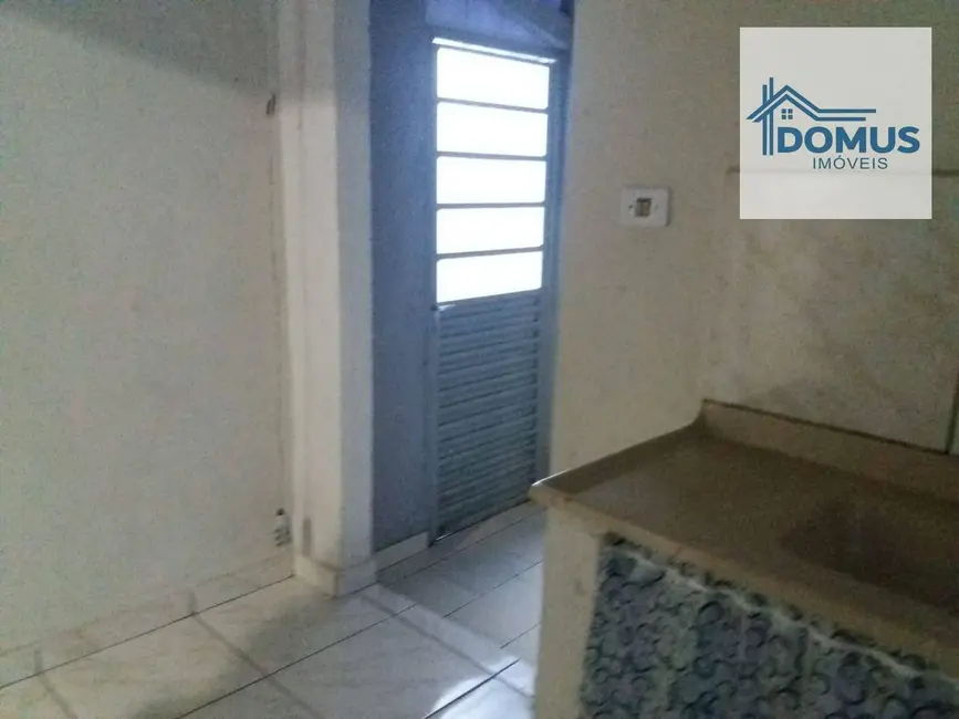Foto 6 de Casa com 2 quartos para alugar, 100m2 em Sao Jose Dos Campos - SP