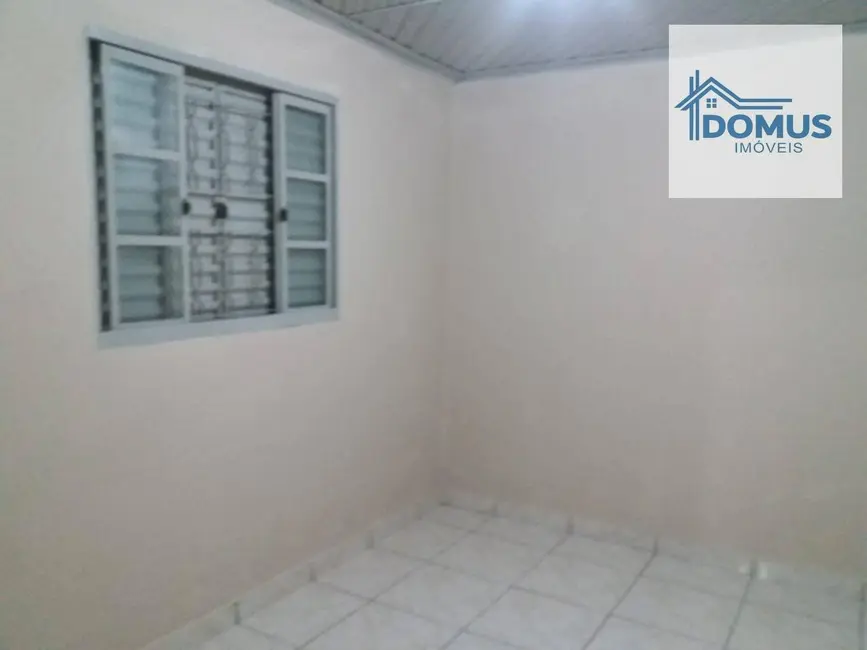 Foto 4 de Casa com 2 quartos para alugar, 100m2 em Sao Jose Dos Campos - SP