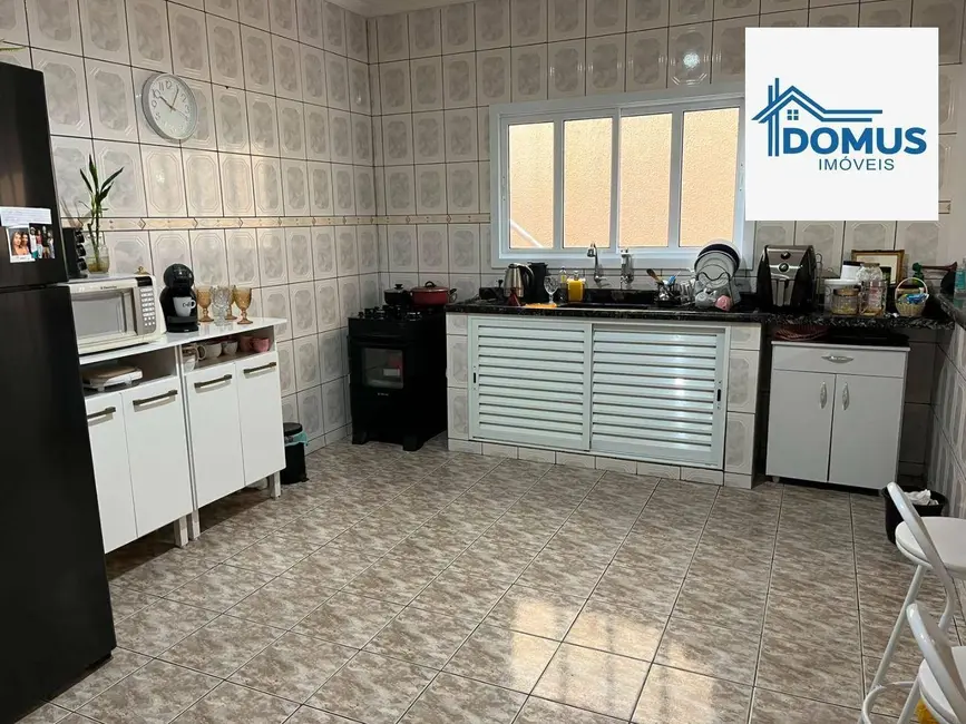 Foto 8 de Sobrado com 4 quartos à venda, 130m2 em Sao Jose Dos Campos - SP