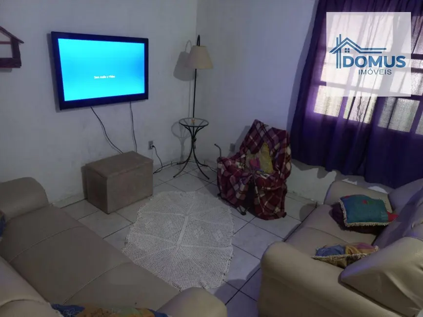 Casa com 2 quartos à venda, 750m2 em Neópolis, Gravatai - RS - imagem 3 Foto 3 de Casa com 2 quartos à venda, 750m2 em Neópolis, Gravatai - RS