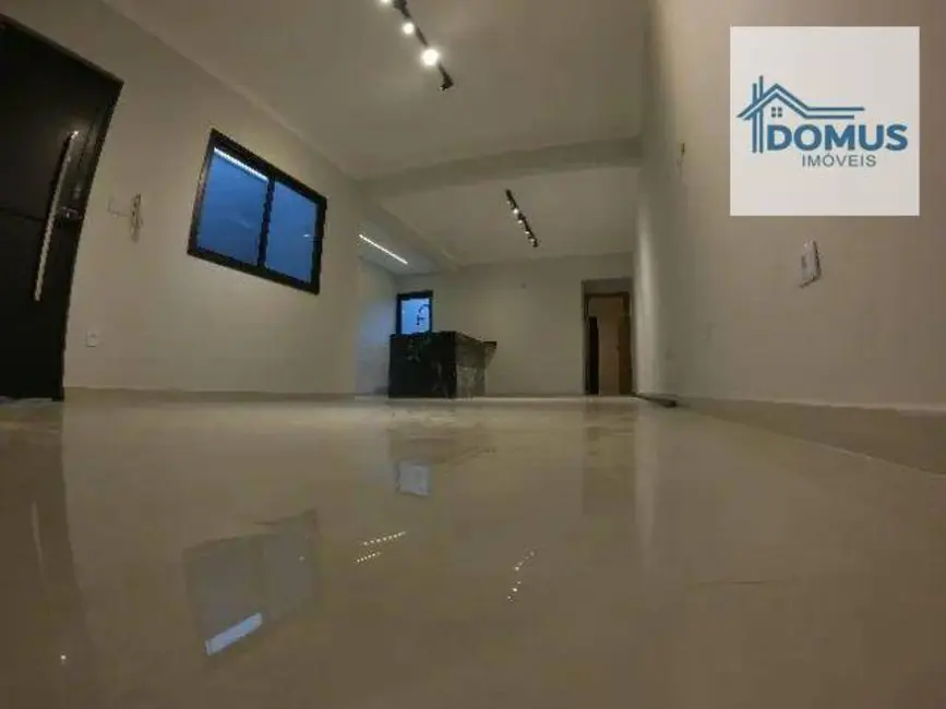 Casa com 3 quartos à venda, 150m2 em Sao Jose Dos Campos - SP - imagem 5 Foto 5 de Casa com 3 quartos à venda, 150m2 em Sao Jose Dos Campos - SP