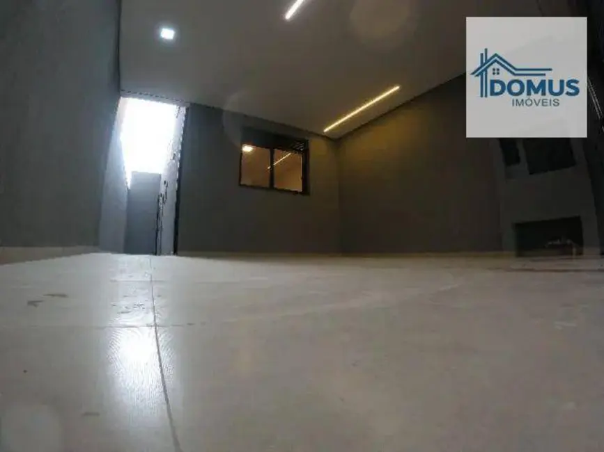 Casa com 3 quartos à venda, 150m2 em Sao Jose Dos Campos - SP - imagem 4 Foto 4 de Casa com 3 quartos à venda, 150m2 em Sao Jose Dos Campos - SP