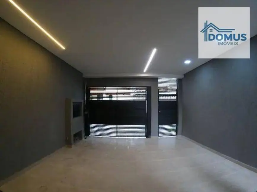 Casa com 3 quartos à venda, 150m2 em Sao Jose Dos Campos - SP - imagem 3 Foto 3 de Casa com 3 quartos à venda, 150m2 em Sao Jose Dos Campos - SP