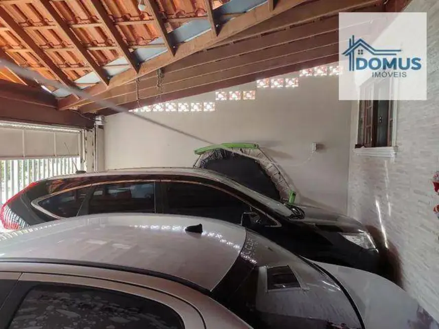 Foto 2 de Casa com 3 quartos à venda, 140m2 em Sao Jose Dos Campos - SP