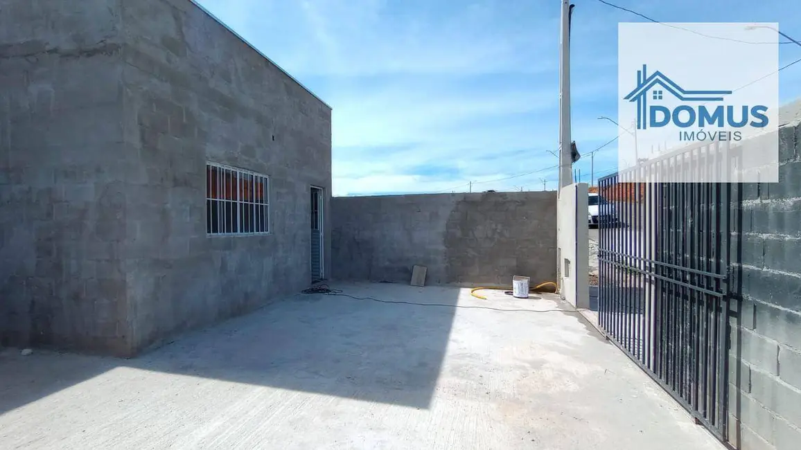 Foto 2 de Casa com 2 quartos à venda, 180m2 em Cacapava - SP