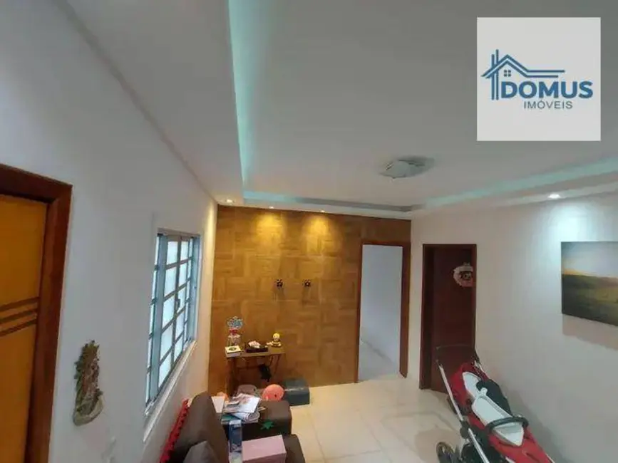 Foto 3 de Casa com 5 quartos à venda, 250m2 em Sao Jose Dos Campos - SP