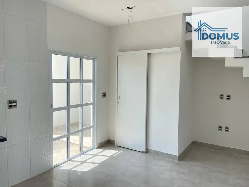 Foto 6 de Sobrado com 2 quartos à venda, 125m2 em Sao Jose Dos Campos - SP