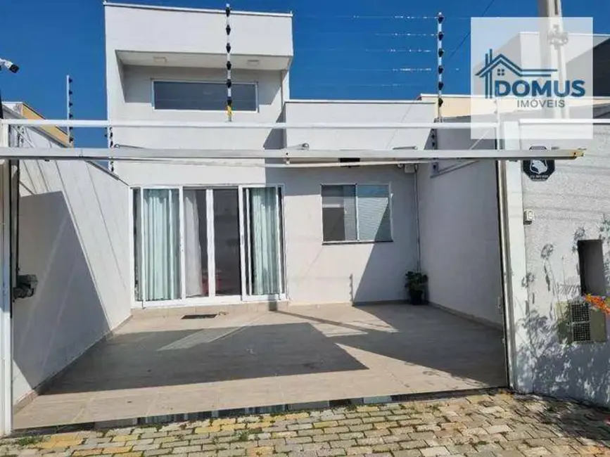 Foto 2 de Casa com 3 quartos à venda, 132m2 em Sao Jose Dos Campos - SP