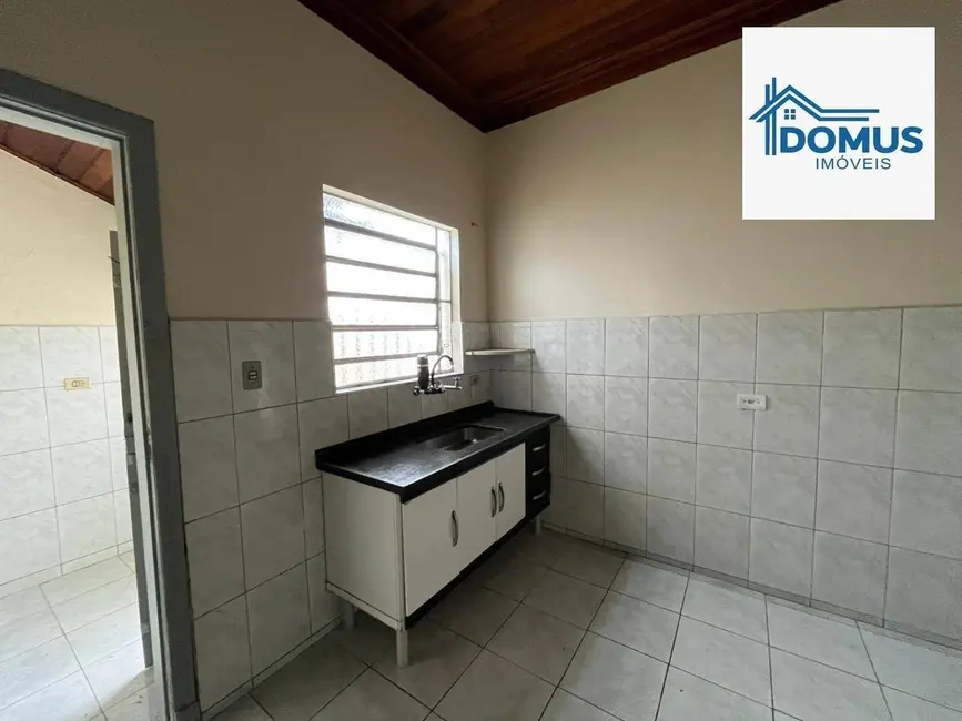 Casa com 2 quartos para alugar, 122m2 em Sao Jose Dos Campos - SP - imagem 8 Foto 8 de Casa com 2 quartos para alugar, 122m2 em Sao Jose Dos Campos - SP