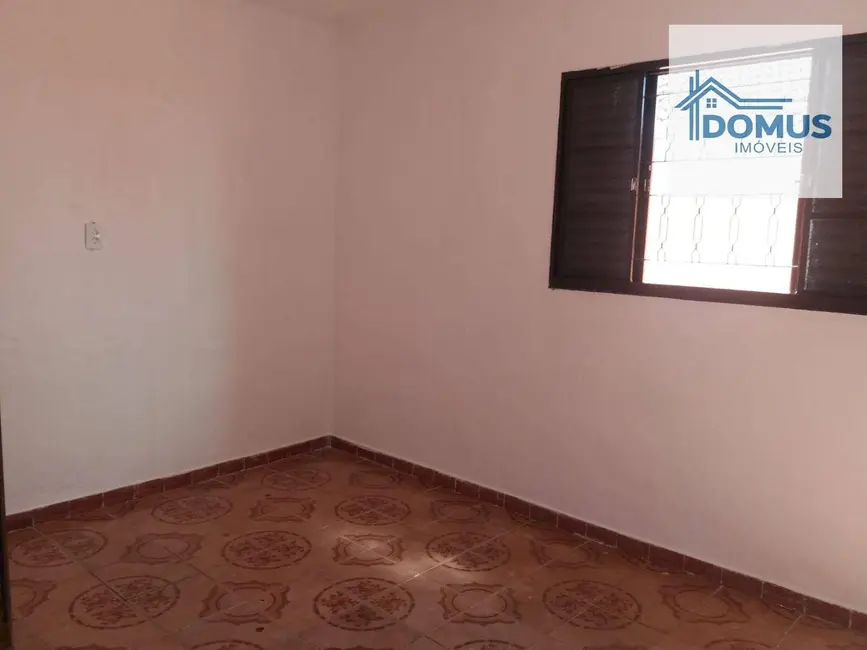 Casa com 3 quartos para alugar, 150m2 em Sao Jose Dos Campos - SP - imagem 6 Foto 6 de Casa com 3 quartos para alugar, 150m2 em Sao Jose Dos Campos - SP