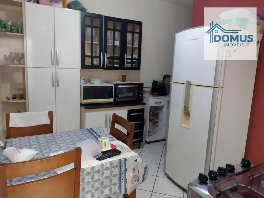 Foto 9 de Casa com 2 quartos à venda, 150m2 em Sao Jose Dos Campos - SP