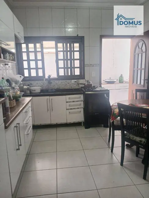 Casa com 2 quartos à venda, 150m2 em Sao Jose Dos Campos - SP - imagem 5 Foto 5 de Casa com 2 quartos à venda, 150m2 em Sao Jose Dos Campos - SP