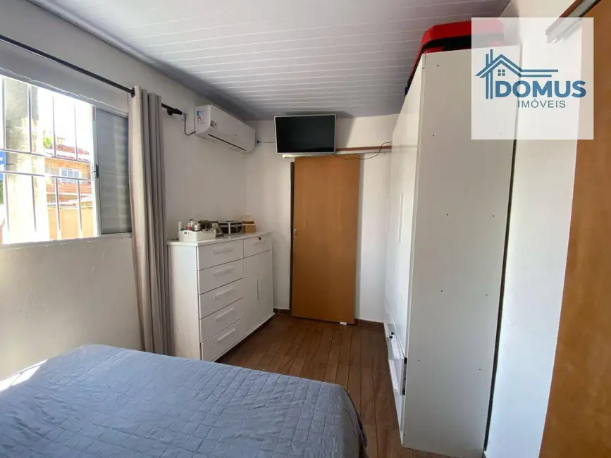 Casa com 3 quartos à venda, 266m2 em Sao Jose Dos Campos - SP - imagem 1 Foto 1 de Casa com 3 quartos à venda, 266m2 em Sao Jose Dos Campos - SP