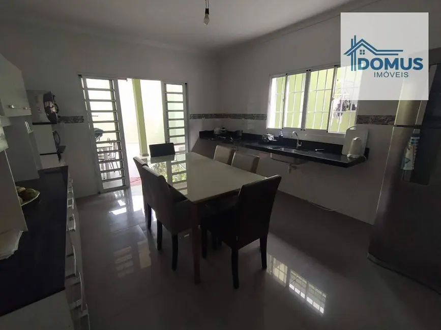 Casa com 3 quartos à venda, 168m2 em Sao Jose Dos Campos - SP - imagem 7 Foto 7 de Casa com 3 quartos à venda, 168m2 em Sao Jose Dos Campos - SP