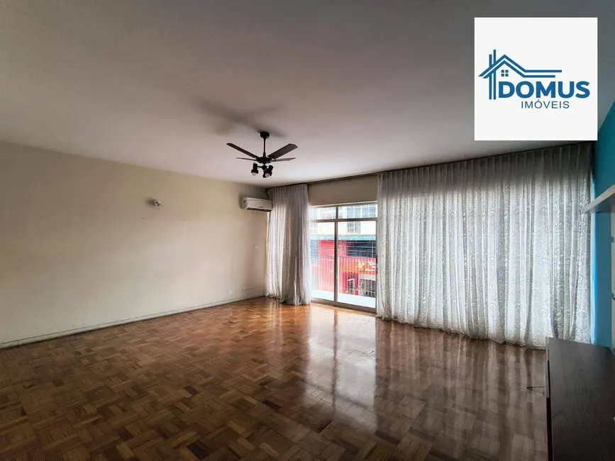 Foto 2 de Casa com 4 quartos para alugar, 156m2 em Sao Jose Dos Campos - SP