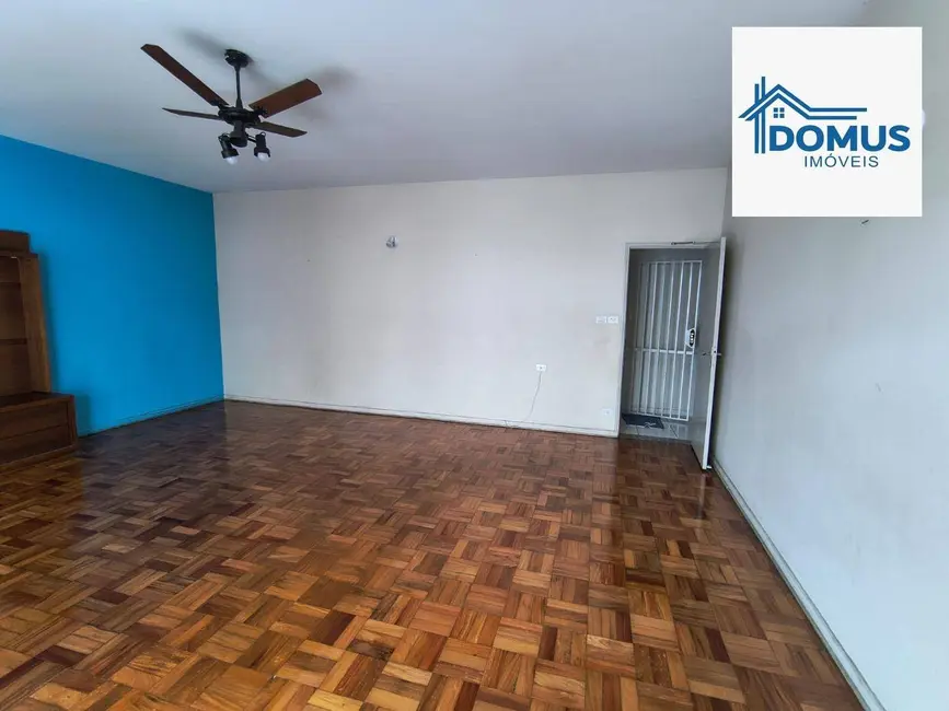 Foto 5 de Casa com 4 quartos para alugar, 156m2 em Sao Jose Dos Campos - SP
