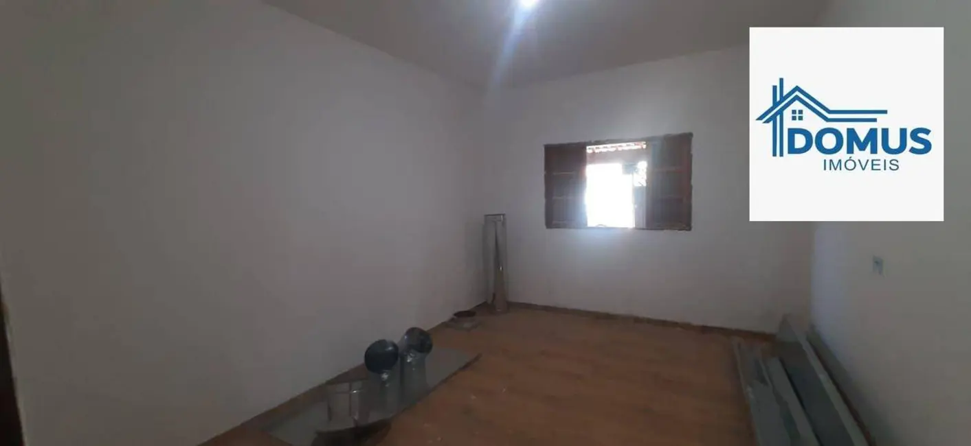 Casa com 3 quartos à venda, 125m2 em Sao Jose Dos Campos - SP - imagem 2 Foto 2 de Casa com 3 quartos à venda, 125m2 em Sao Jose Dos Campos - SP