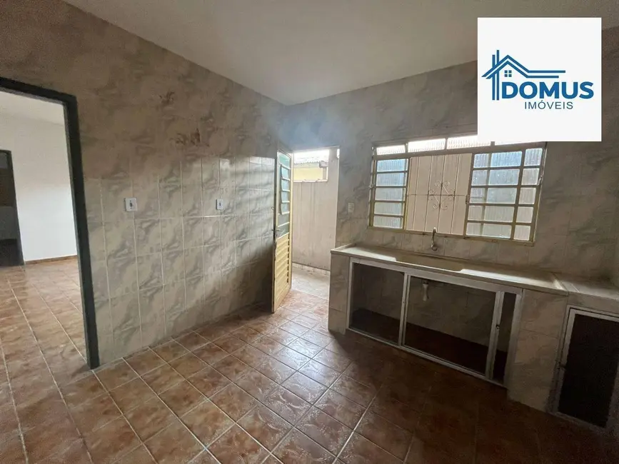 Foto 2 de Casa com 2 quartos à venda, 125m2 em Sao Jose Dos Campos - SP