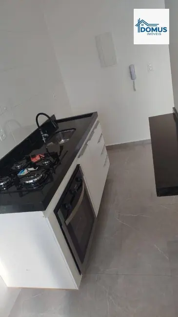 Apartamento com 2 quartos para alugar, 44m2 em Jardim Jacinto, Jacarei - SP - imagem 9 Foto 9 de Apartamento com 2 quartos para alugar, 44m2 em Jardim Jacinto, Jacarei - SP