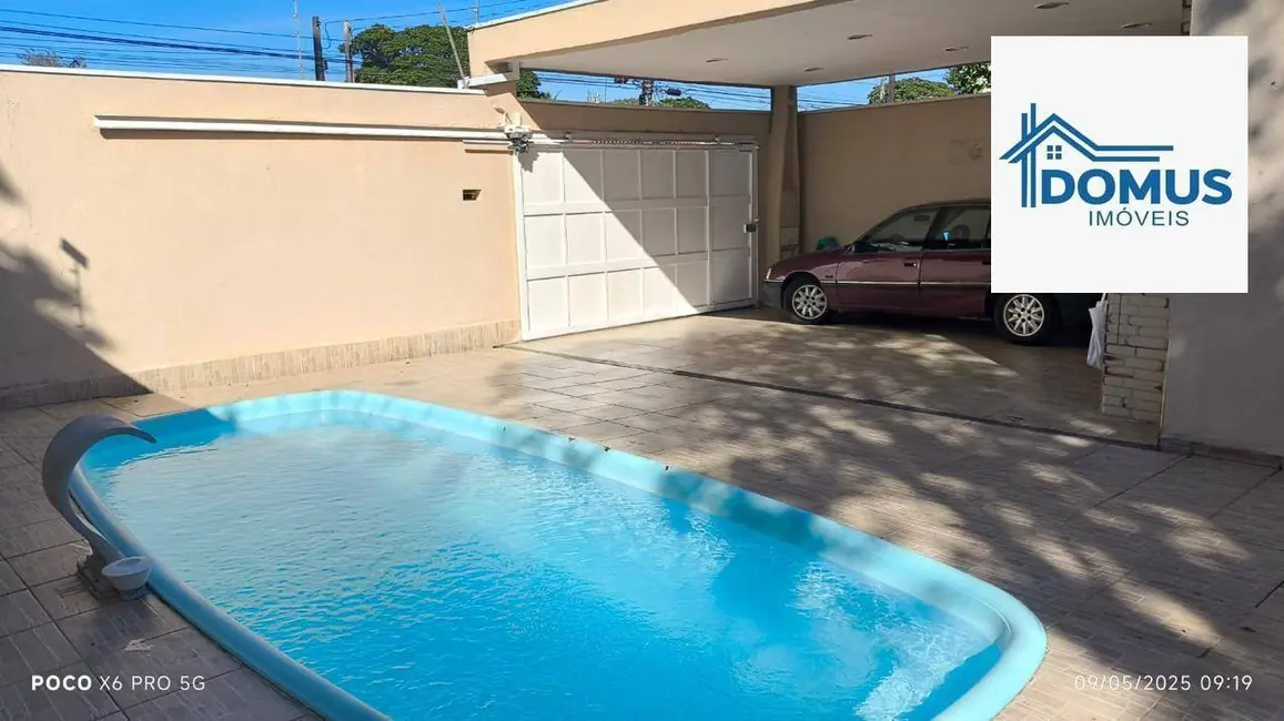 Casa com 3 quartos para alugar, 300m2 em Sao Jose Dos Campos - SP - imagem 2 Foto 2 de Casa com 3 quartos para alugar, 300m2 em Sao Jose Dos Campos - SP