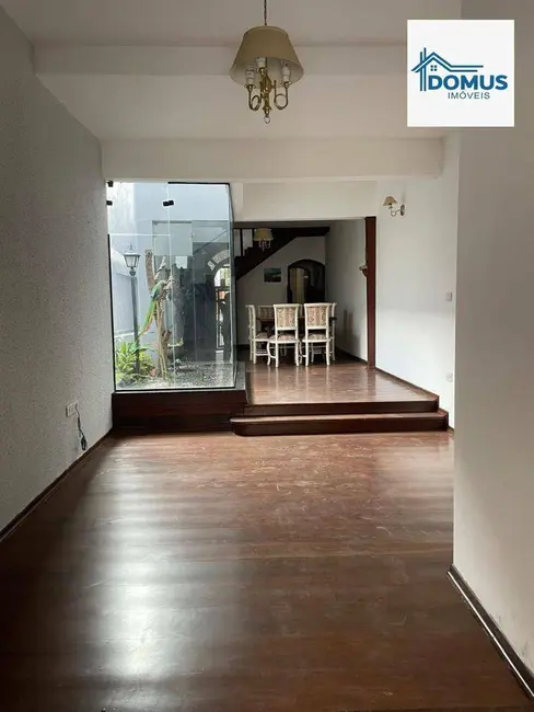 Casa com 4 quartos para alugar, 161m2 em Sao Jose Dos Campos - SP - imagem 1 Foto 1 de Casa com 4 quartos para alugar, 161m2 em Sao Jose Dos Campos - SP