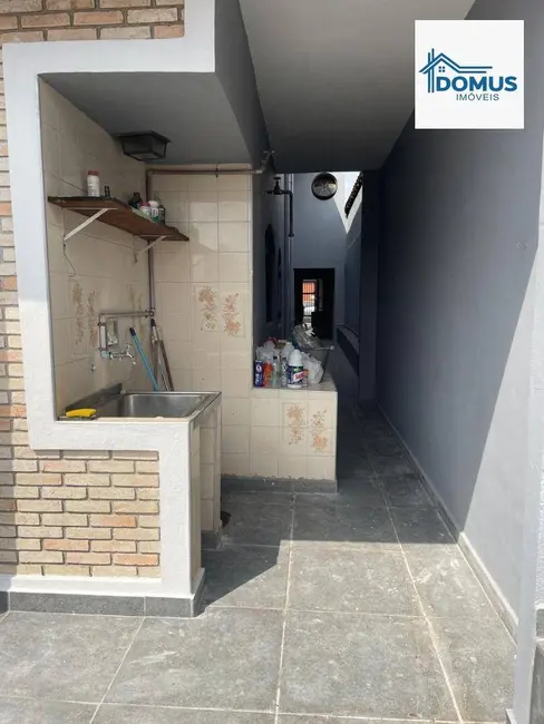 Casa com 4 quartos para alugar, 161m2 em Sao Jose Dos Campos - SP - imagem 4 Foto 4 de Casa com 4 quartos para alugar, 161m2 em Sao Jose Dos Campos - SP