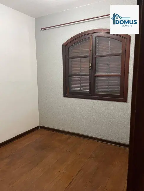 Casa com 4 quartos para alugar, 161m2 em Sao Jose Dos Campos - SP - imagem 6 Foto 6 de Casa com 4 quartos para alugar, 161m2 em Sao Jose Dos Campos - SP