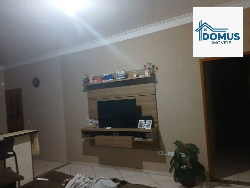 Foto 2 de Casa com 3 quartos à venda, 181m2 em Sao Jose Dos Campos - SP