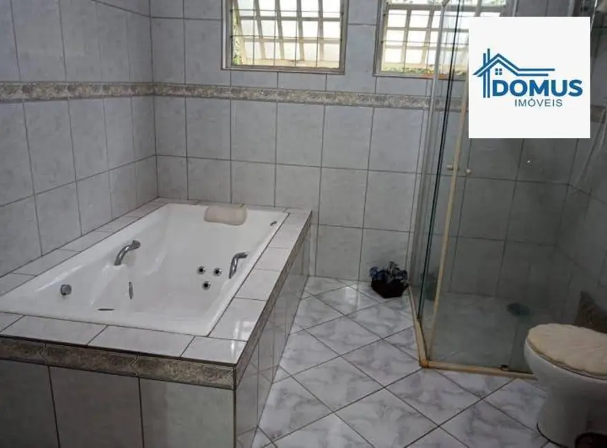 Casa de Condomínio com 3 quartos à venda, 2000m2 em Sao Jose Dos Campos - SP - imagem 5 Foto 5 de Casa de Condomínio com 3 quartos à venda, 2000m2 em Sao Jose Dos Campos - SP