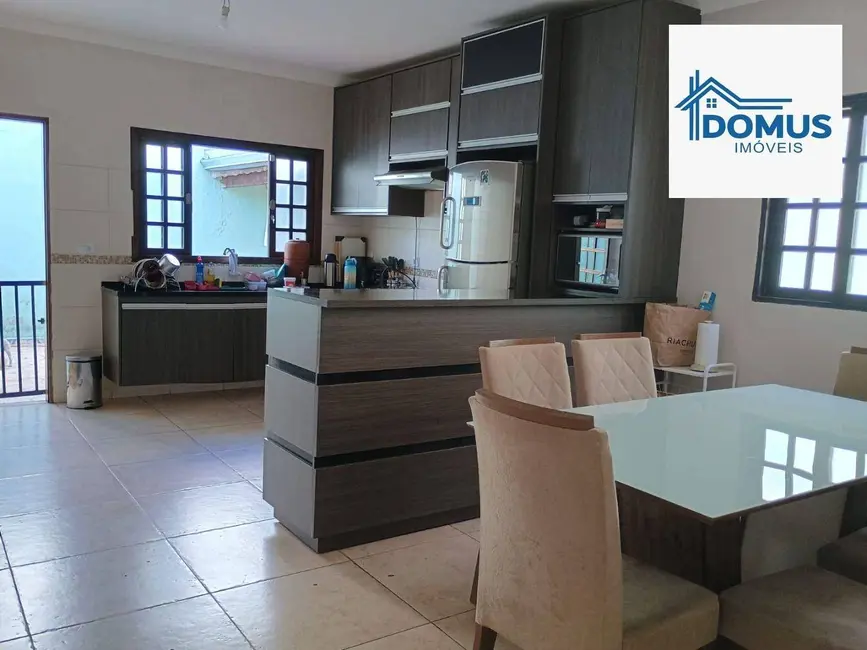 Foto 3 de Casa com 3 quartos à venda e para alugar, 152m2 em Sao Jose Dos Campos - SP