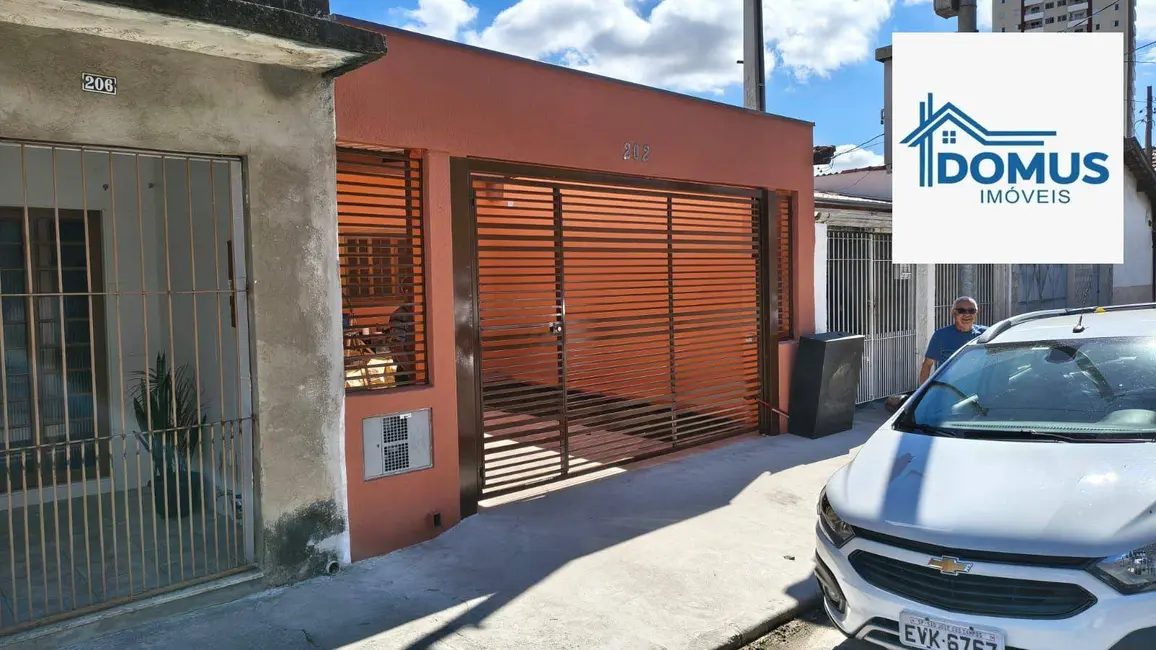 Foto 1 de Casa com 2 quartos à venda, 138m2 em Sao Jose Dos Campos - SP