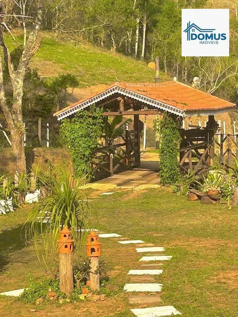 Foto 3 de Chácara com 2 quartos à venda, 3000m2 em Sao Jose Dos Campos - SP