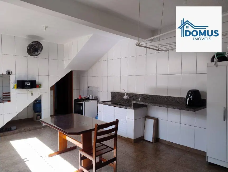 Foto 8 de Casa com 2 quartos à venda, 125m2 em Sao Jose Dos Campos - SP