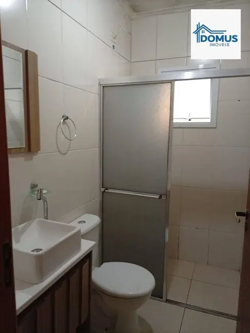 Foto 5 de Casa com 2 quartos para alugar, 140m2 em Sao Jose Dos Campos - SP