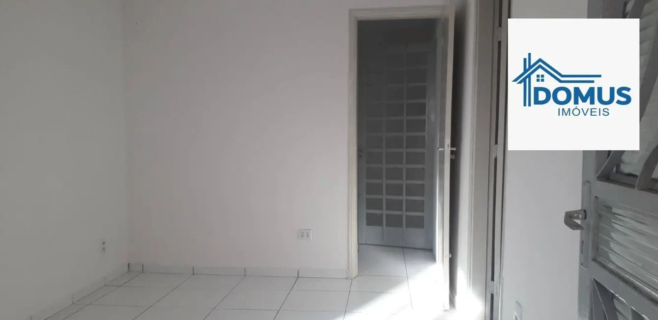 Casa com 2 quartos para alugar, 116m2 em Sao Jose Dos Campos - SP - imagem 5 Foto 5 de Casa com 2 quartos para alugar, 116m2 em Sao Jose Dos Campos - SP