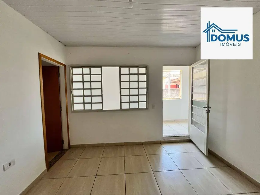 Foto 1 de Casa com 2 quartos para alugar, 125m2 em Sao Jose Dos Campos - SP