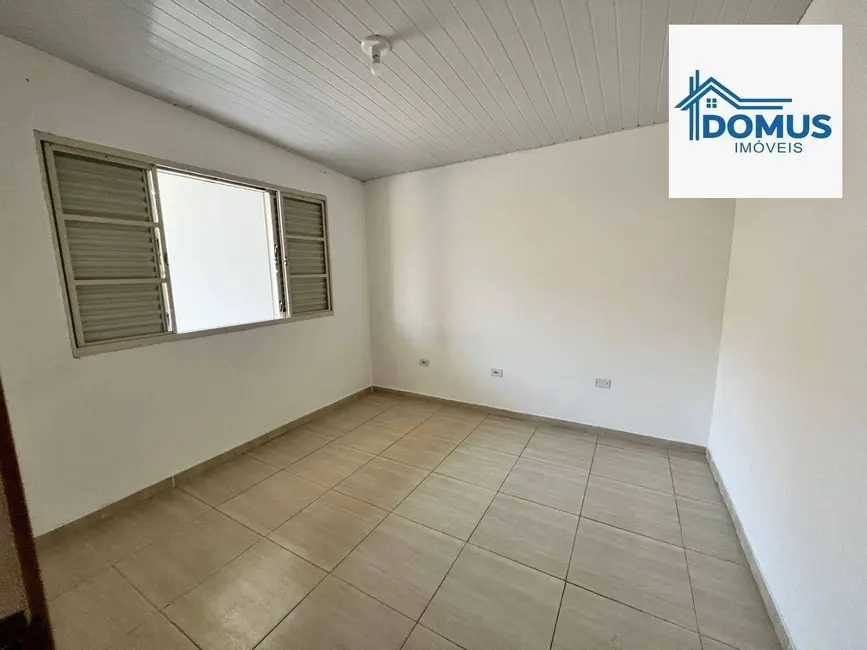 Foto 3 de Casa com 2 quartos para alugar, 125m2 em Sao Jose Dos Campos - SP