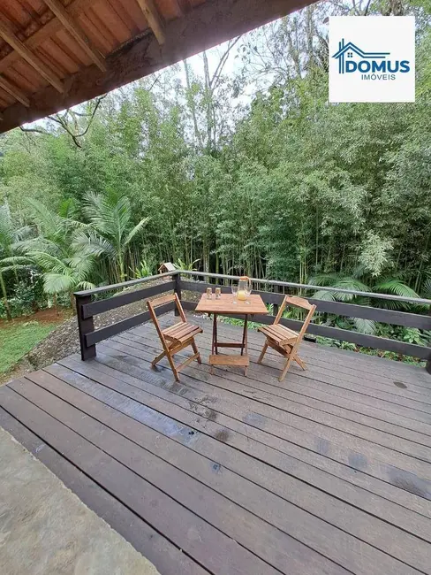 Foto 1 de Chácara com 2 quartos para alugar, 2400m2 em Sao Jose Dos Campos - SP