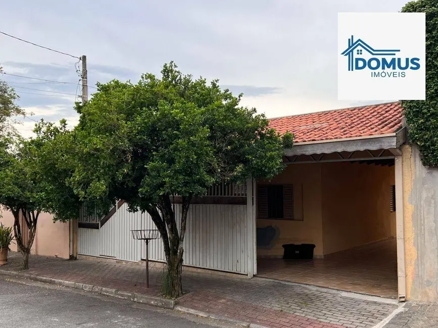 Foto 2 de Casa com 3 quartos à venda, 300m2 em Sao Jose Dos Campos - SP