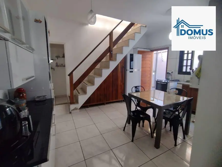 Foto 3 de Casa com 3 quartos à venda, 130m2 em Sao Jose Dos Campos - SP