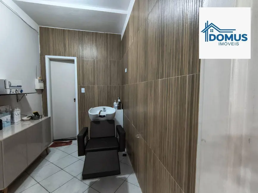 Loja para alugar, 250m2 em Sao Jose Dos Campos - SP - imagem 8 Foto 8 de Loja para alugar, 250m2 em Sao Jose Dos Campos - SP