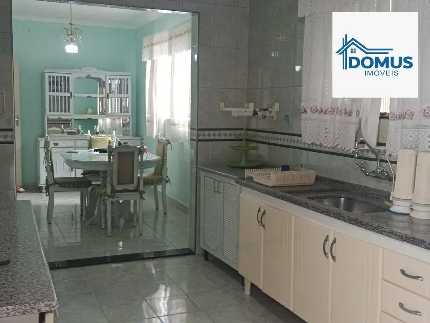 Foto 8 de Casa com 3 quartos à venda, 250m2 em Sao Jose Dos Campos - SP