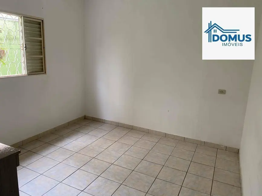 Casa com 2 quartos para alugar, 125m2 em Sao Jose Dos Campos - SP - imagem 9 Foto 9 de Casa com 2 quartos para alugar, 125m2 em Sao Jose Dos Campos - SP