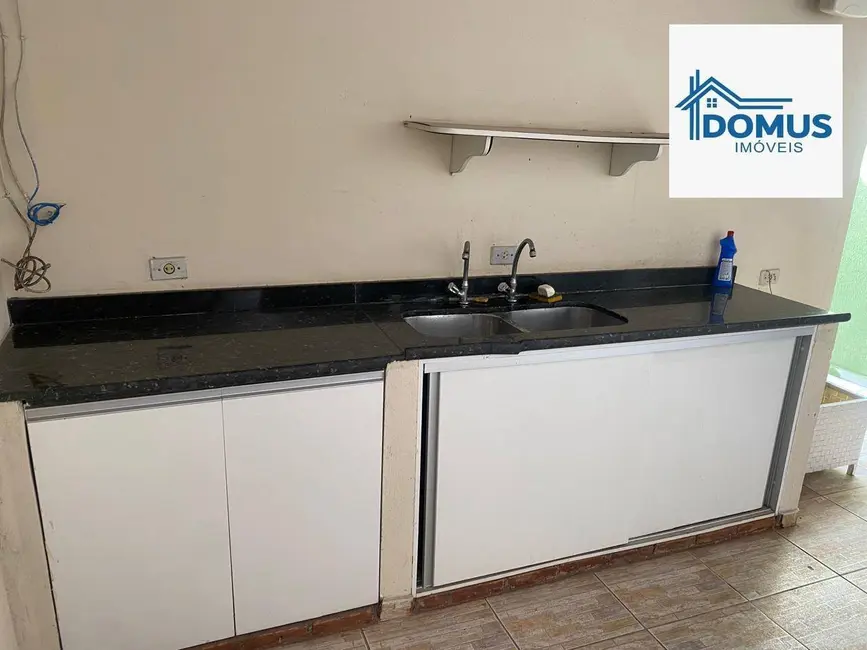 Casa com 2 quartos para alugar, 125m2 em Sao Jose Dos Campos - SP - imagem 3 Foto 3 de Casa com 2 quartos para alugar, 125m2 em Sao Jose Dos Campos - SP