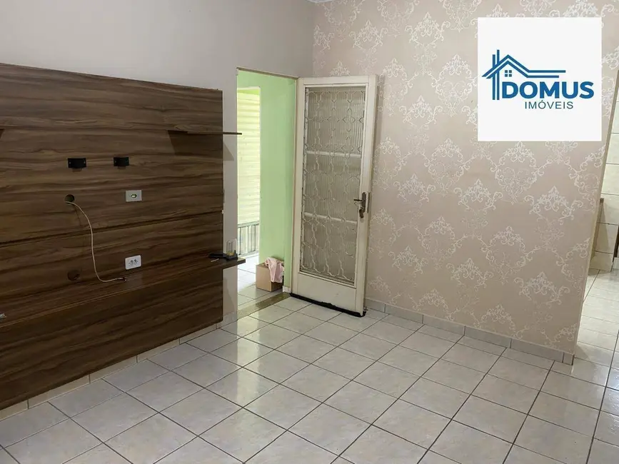 Casa com 2 quartos para alugar, 125m2 em Sao Jose Dos Campos - SP - imagem 1 Foto 1 de Casa com 2 quartos para alugar, 125m2 em Sao Jose Dos Campos - SP
