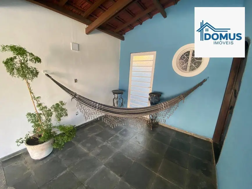 Casa com 2 quartos à venda, 250m2 em Sao Jose Dos Campos - SP - imagem 5 Foto 5 de Casa com 2 quartos à venda, 250m2 em Sao Jose Dos Campos - SP