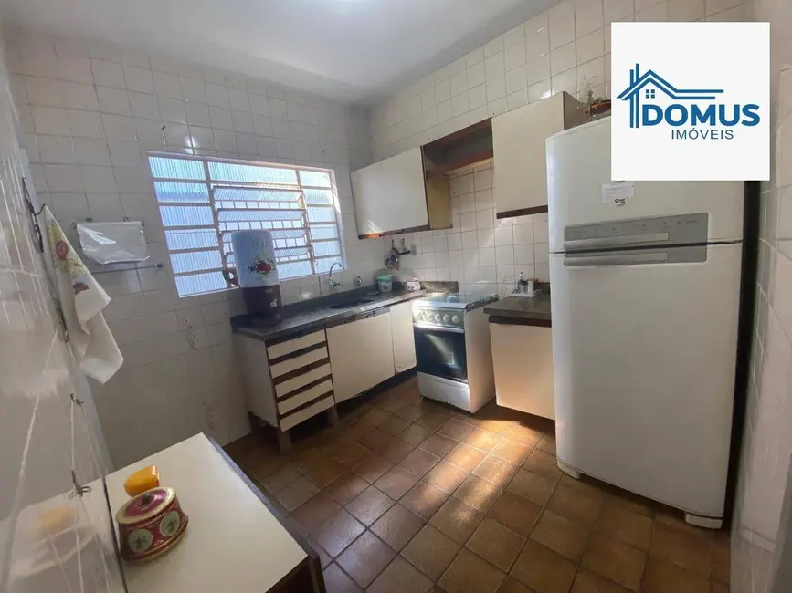 Casa com 2 quartos à venda, 250m2 em Sao Jose Dos Campos - SP - imagem 8 Foto 8 de Casa com 2 quartos à venda, 250m2 em Sao Jose Dos Campos - SP