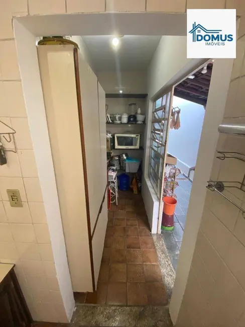 Casa com 2 quartos à venda, 250m2 em Sao Jose Dos Campos - SP - imagem 9 Foto 9 de Casa com 2 quartos à venda, 250m2 em Sao Jose Dos Campos - SP
